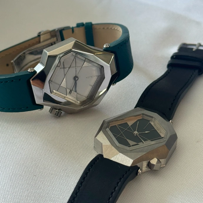 Montres PRYSMATIK modèle LEA version mécanique et quartz